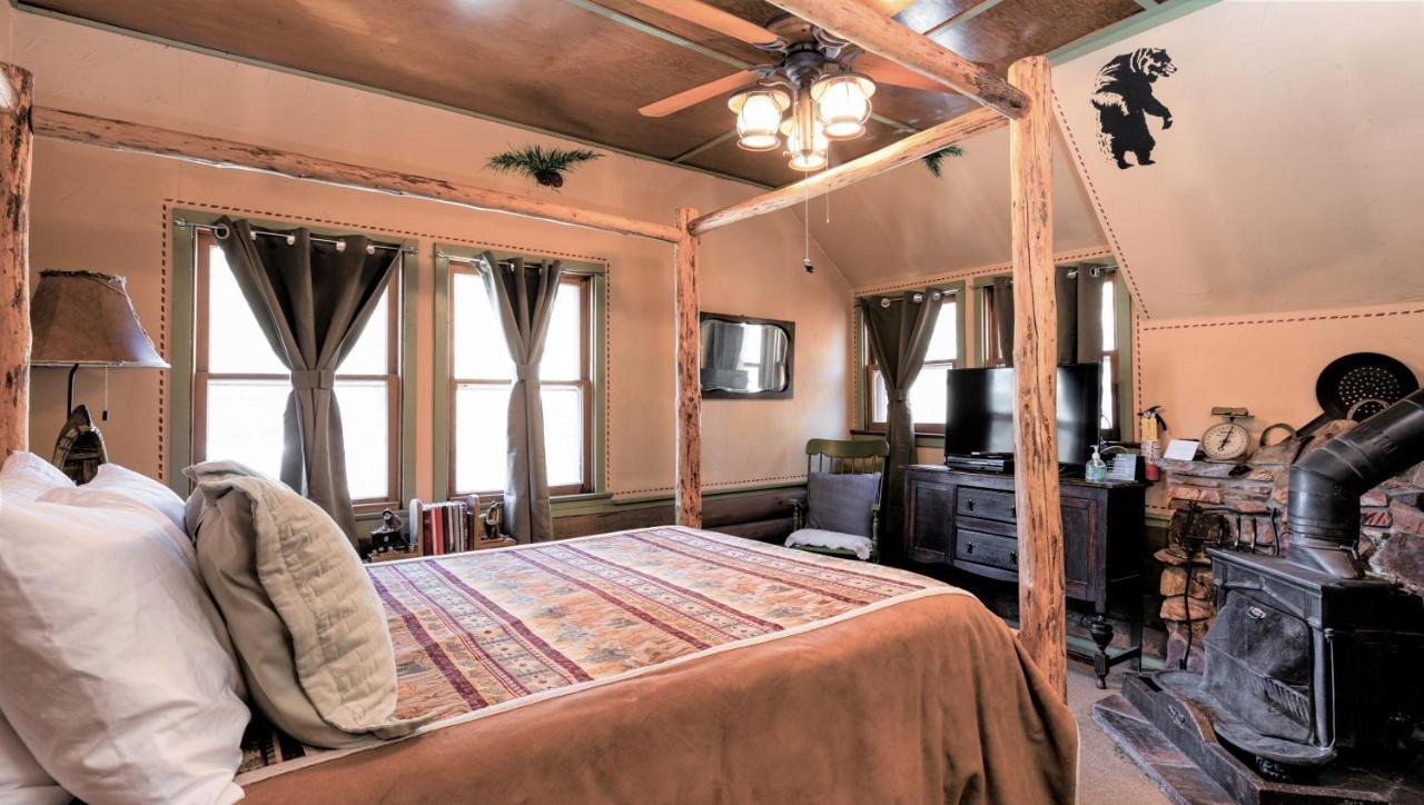 Gold Mountain Manor Bed & Breakfast Big Bear Lake Exterior photo